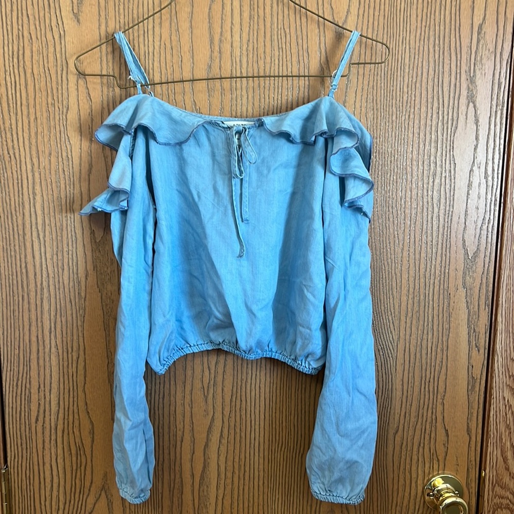 Medium Arizona off the shoulder Jean shirt